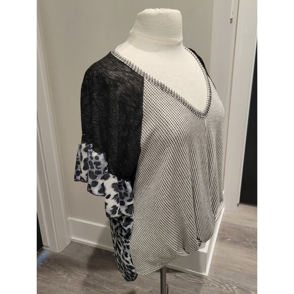 Chrysanthemum Boutique Boho Top Womens Small Grey Black Leopard Animal Print - Picture 11 of 13
